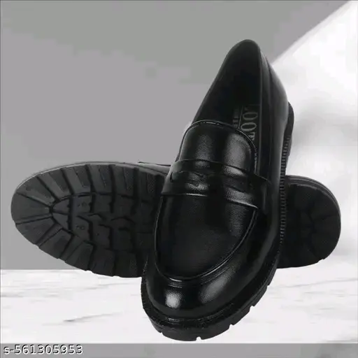 Black formal shoes 